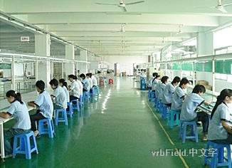 广州民鑫标识标牌公司生产车间